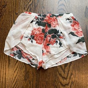 Tobi beach shorts xs